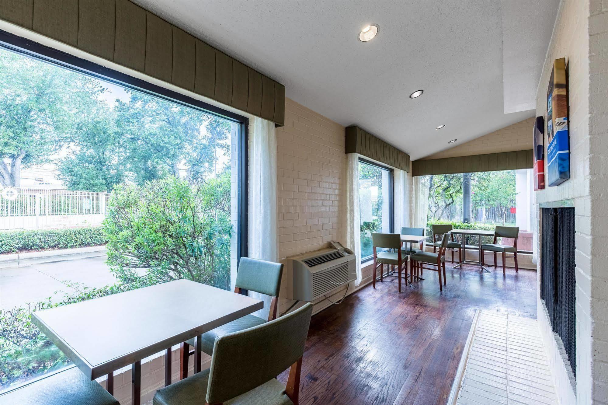 Motel 6 Houston Medical Center - Reliant Park Екстериор снимка